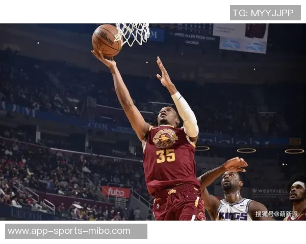 加兰半场表现出色8投4中贡献12分1板6助3断助队争胜 加兰半场表现出色8投4中贡献12分1板6助3断助队争胜